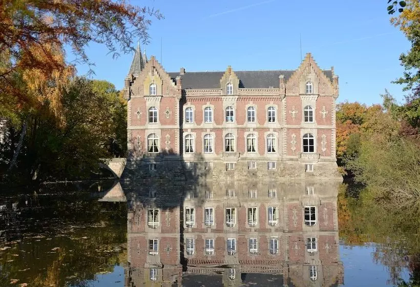 Hotelli Haras Des Chartreux