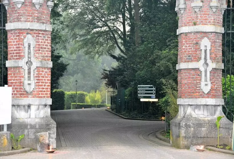 Hotelli Haras Des Chartreux