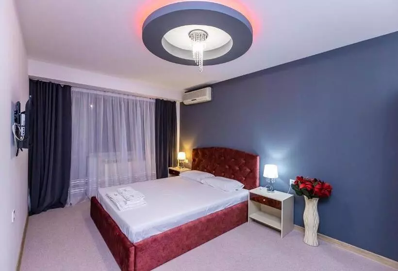 Hotelli Komitite Complex