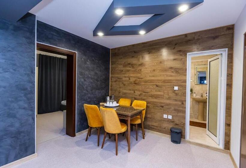 호텔 Komitite Complex