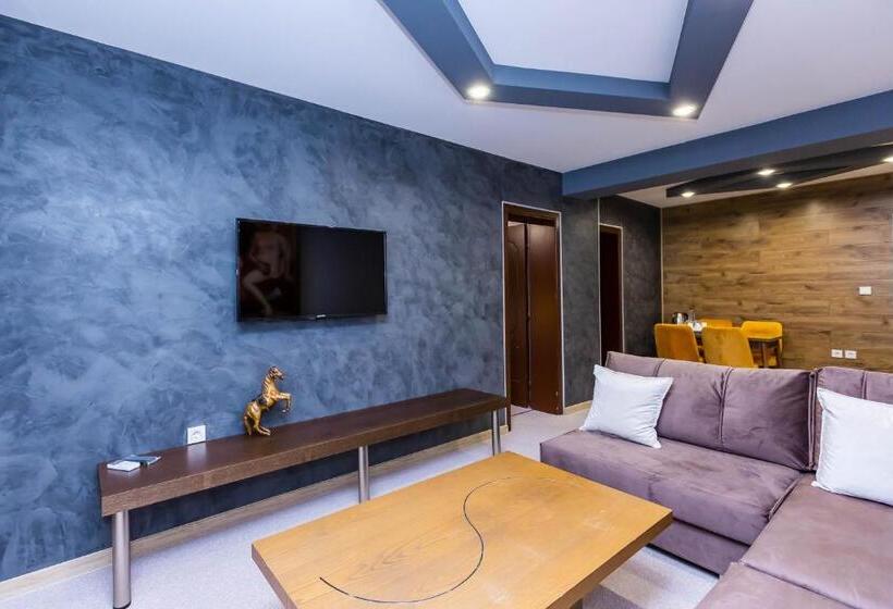 호텔 Komitite Complex