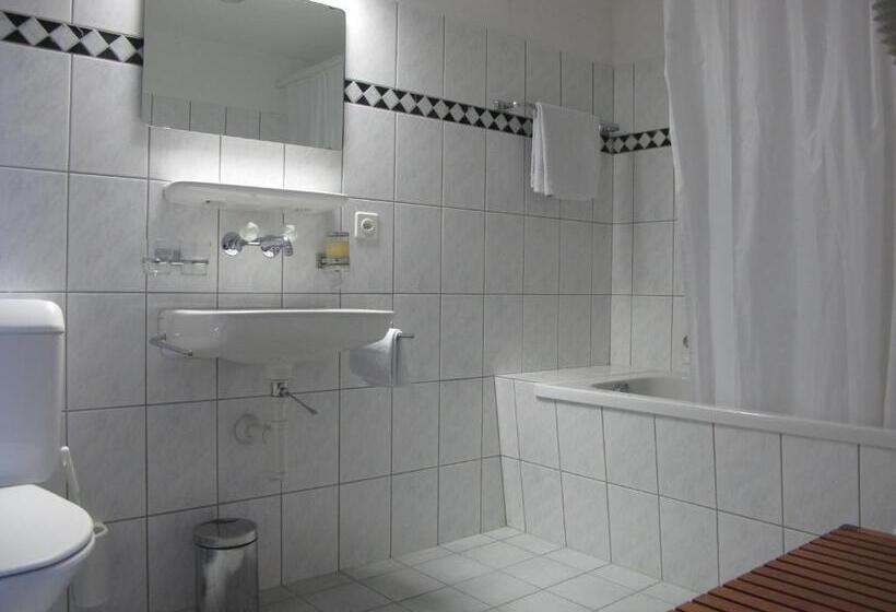 בית מלון כפרי Linde