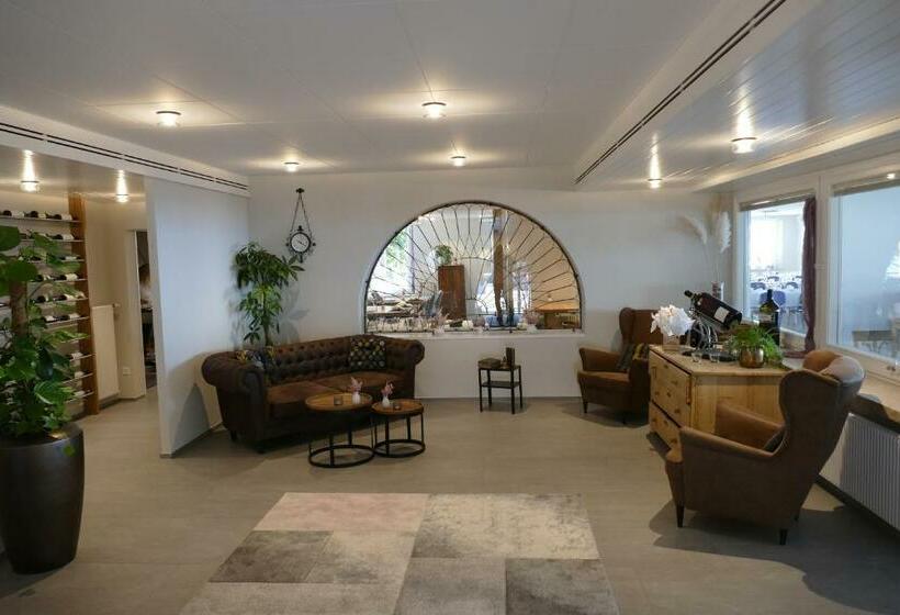 בית מלון כפרי & Restaurant Nollen