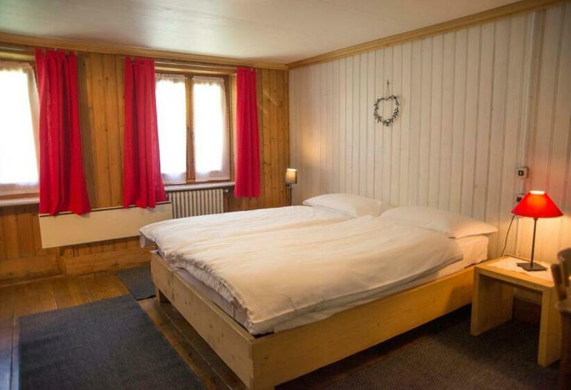 Hotelli Vittoria   Ca  De La Montagna