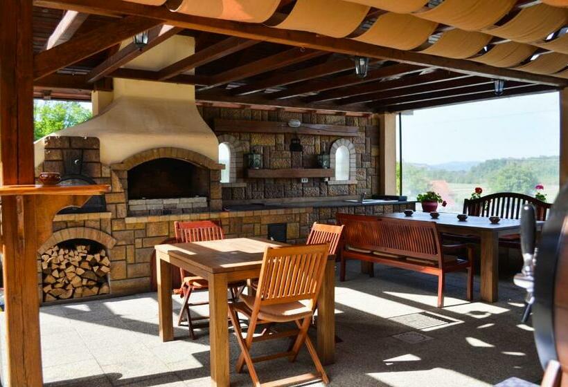 بنسيون Casa Bata