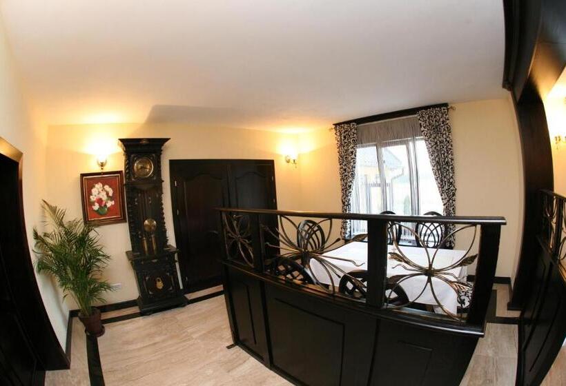 بنسيون Casa Bata