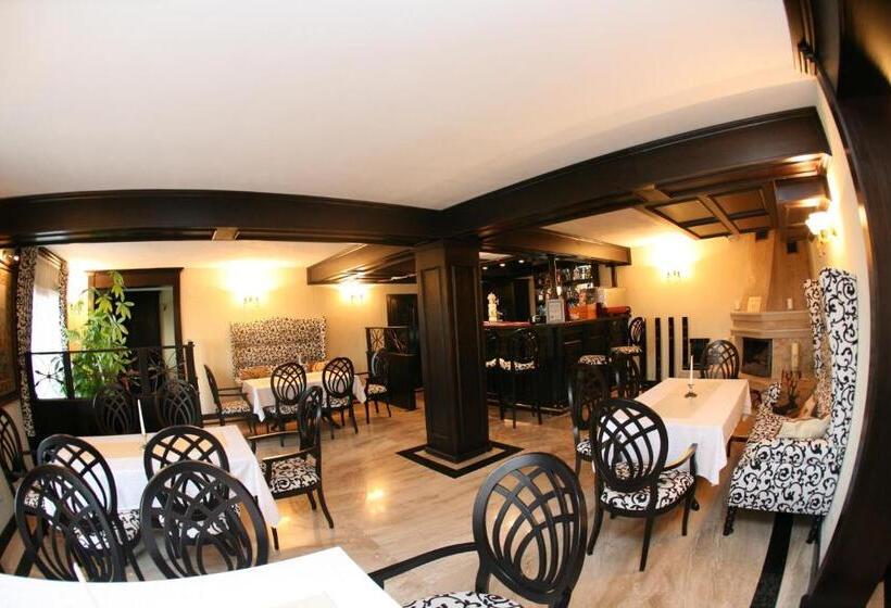 بنسيون Casa Bata