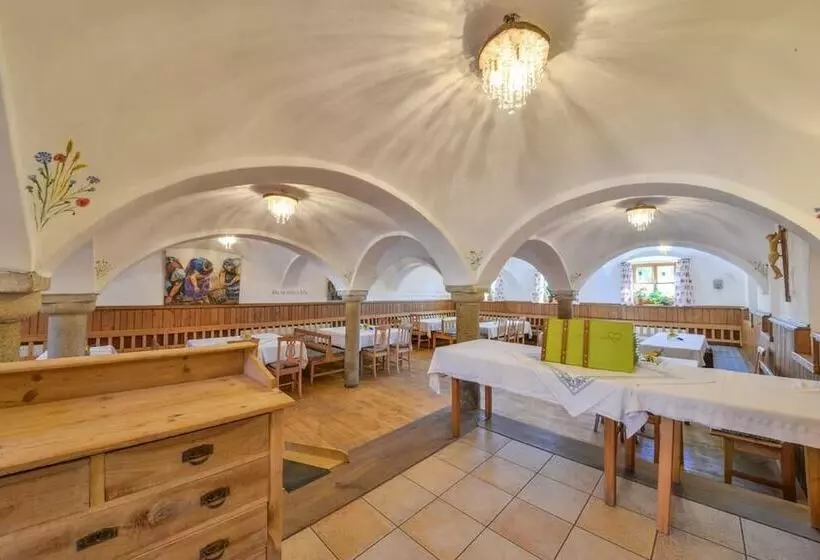 ペンション Gasthof Pritscher