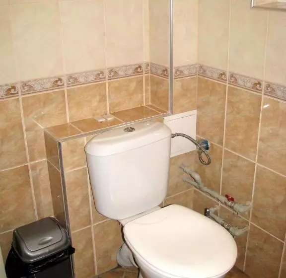 پانسیون Guest House Familia