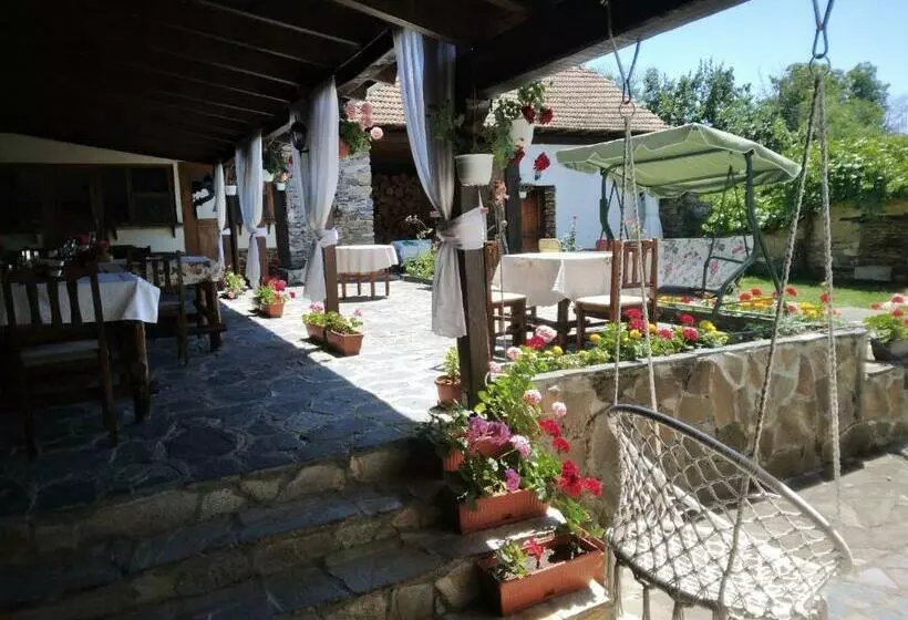 Majatalo Guest House Popov