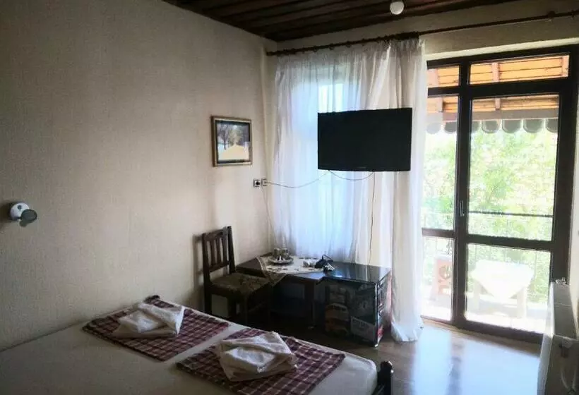 Majatalo Guest House Popov