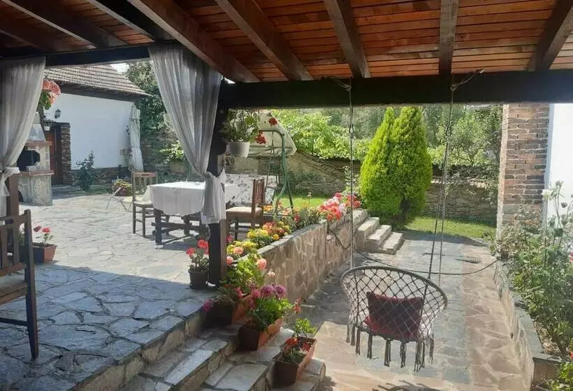 Majatalo Guest House Popov