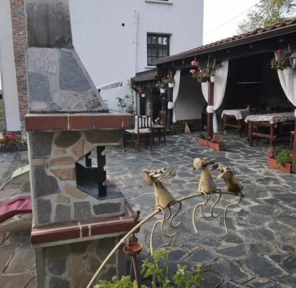 Majatalo Guest House Popov