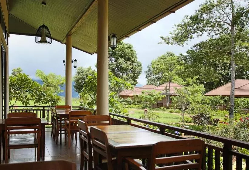 Lomakeskus Sabaidee Valley