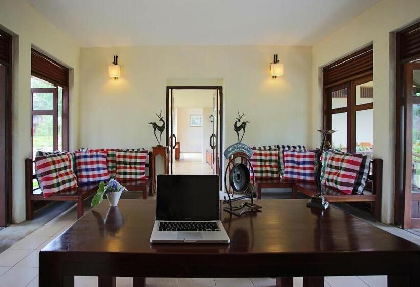 リゾートホテル Sabaidee Valley