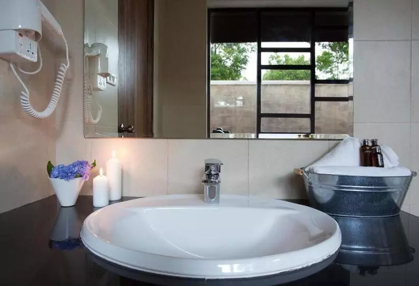 Lomakeskus Sabaidee Valley