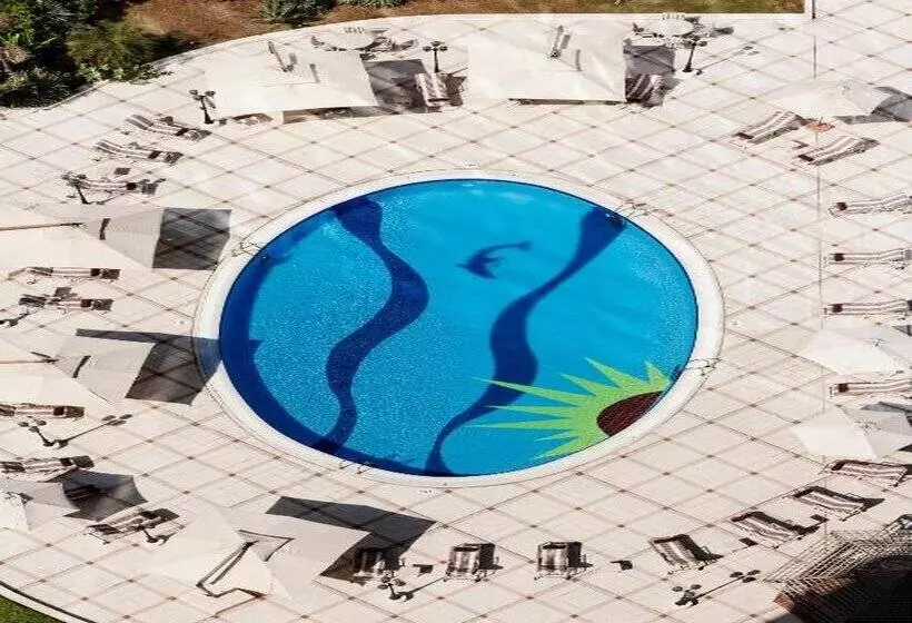 Corniche Hotel Sharjah