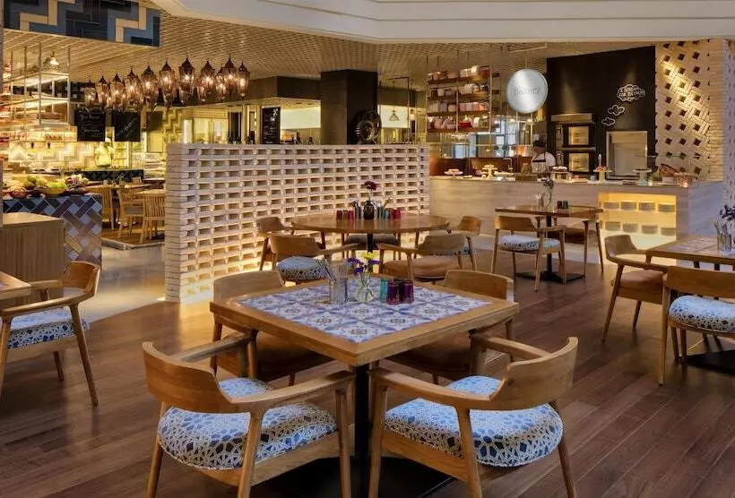Grand Hyatt Dubai Resort & Waterpark