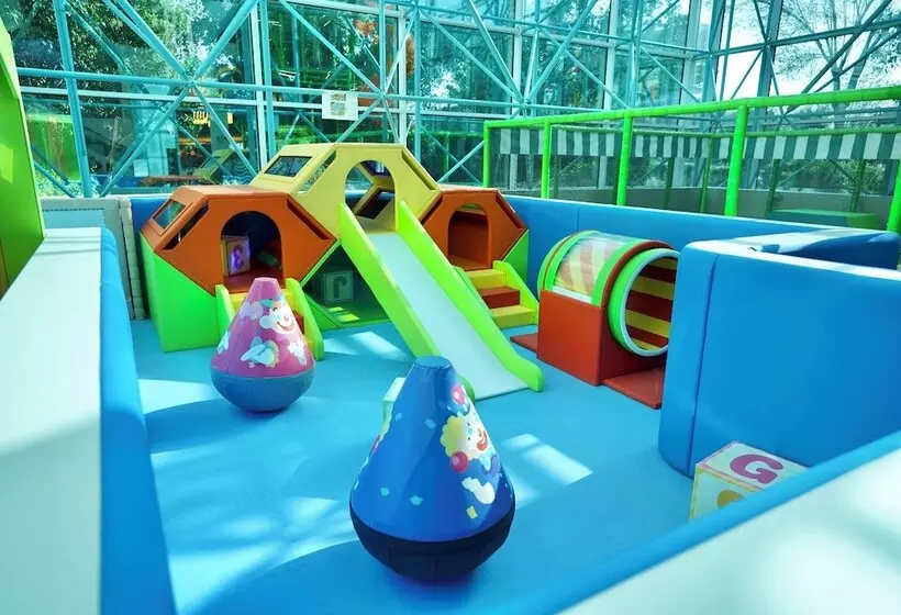Grand Hyatt Dubai Resort & Waterpark