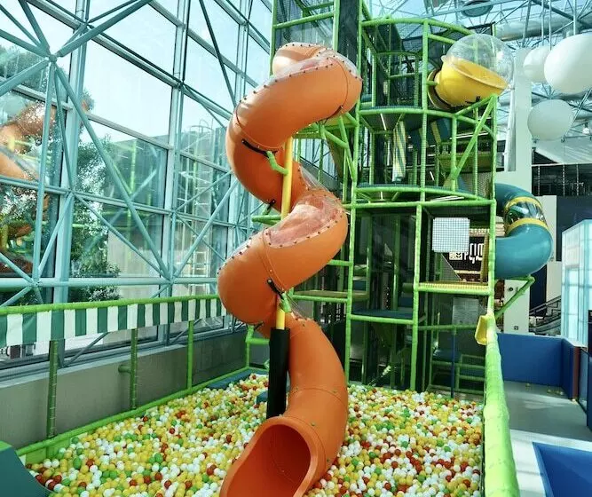 Grand Hyatt Dubai Resort & Waterpark