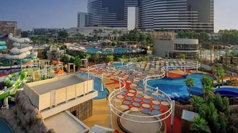 Grand Hyatt Dubai Resort & Waterpark
