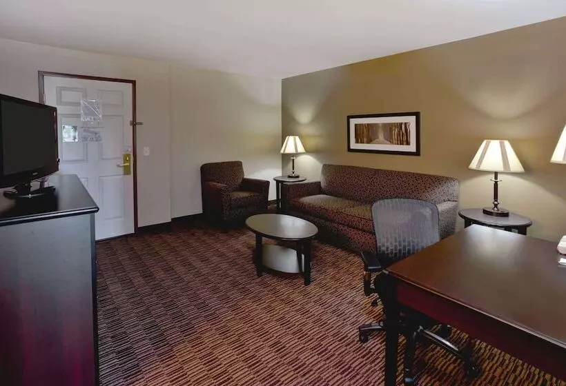 호텔 Americinn By Wyndham Beaver Dam