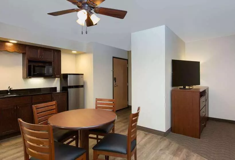 ホテル Americinn By Wyndham Merrill