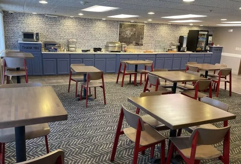 فندق Americinn By Wyndham Valley City  Conference Center