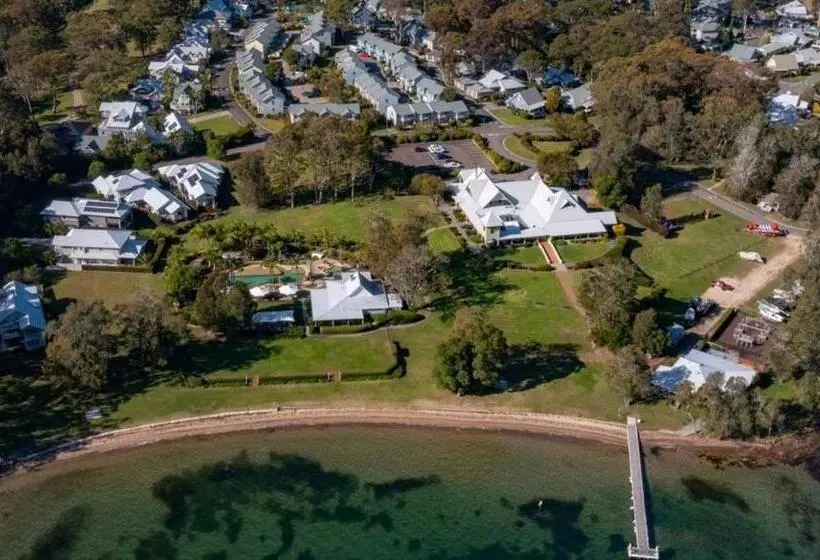 酒店 Stay At Raffertys Resort