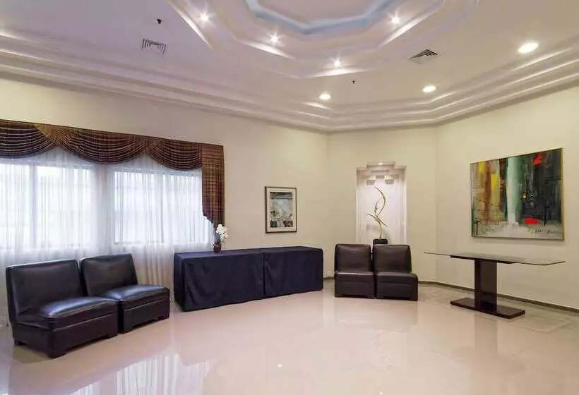 Hotelli Bristol The Time Berrini