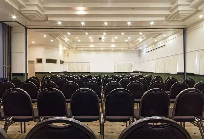 Hotelli Bristol The Time Berrini