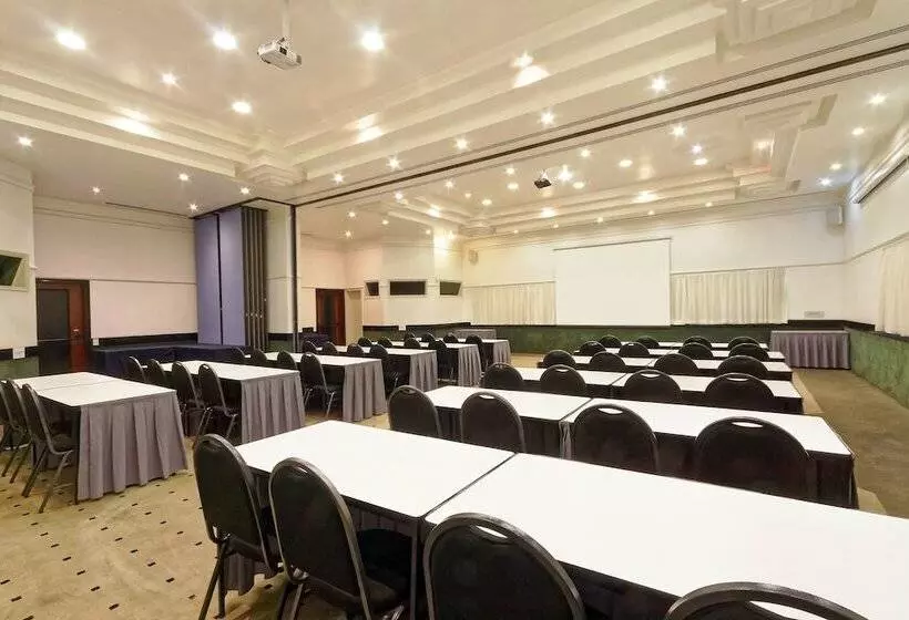 Hotelli Bristol The Time Berrini