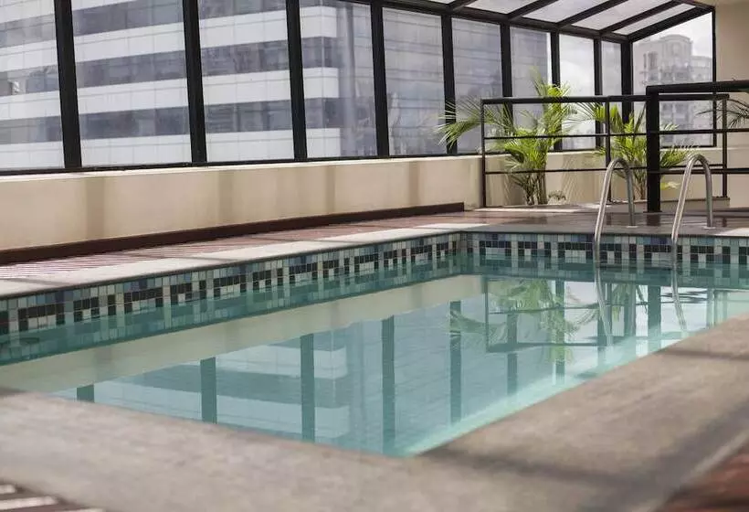 Hotelli Bristol The Time Berrini