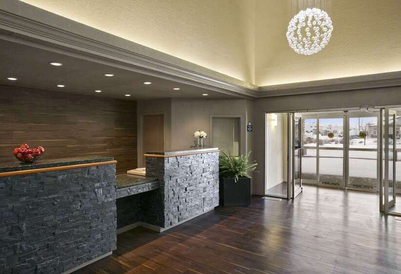 هتل Days Inn By Wyndham Regina