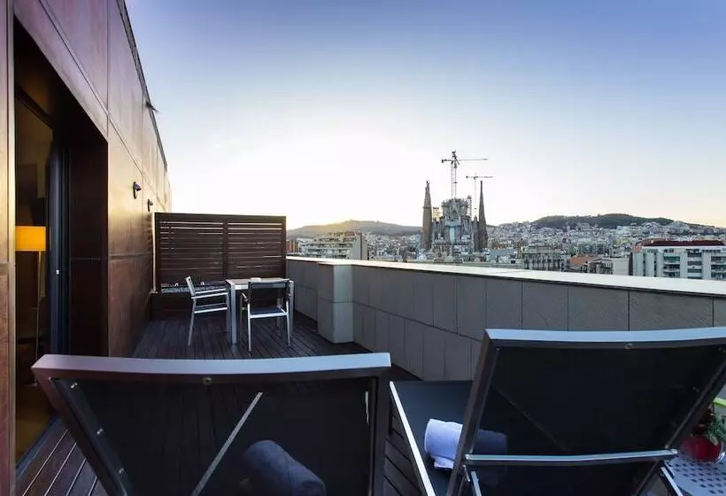 Отель Eurostars Monumental