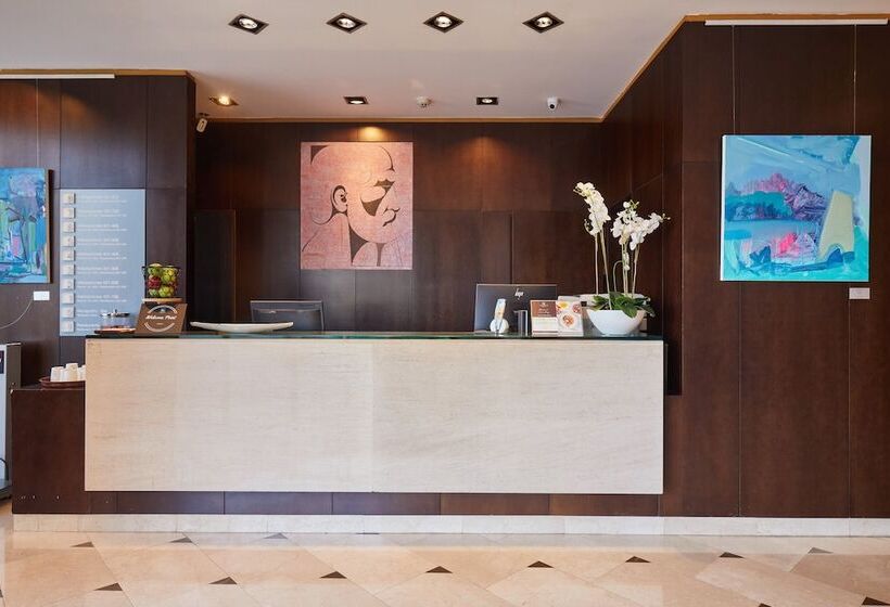 هتل Eurostars Monumental