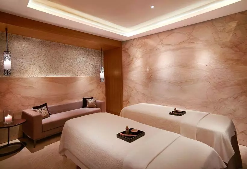 هتل Grand Hyatt Dubai