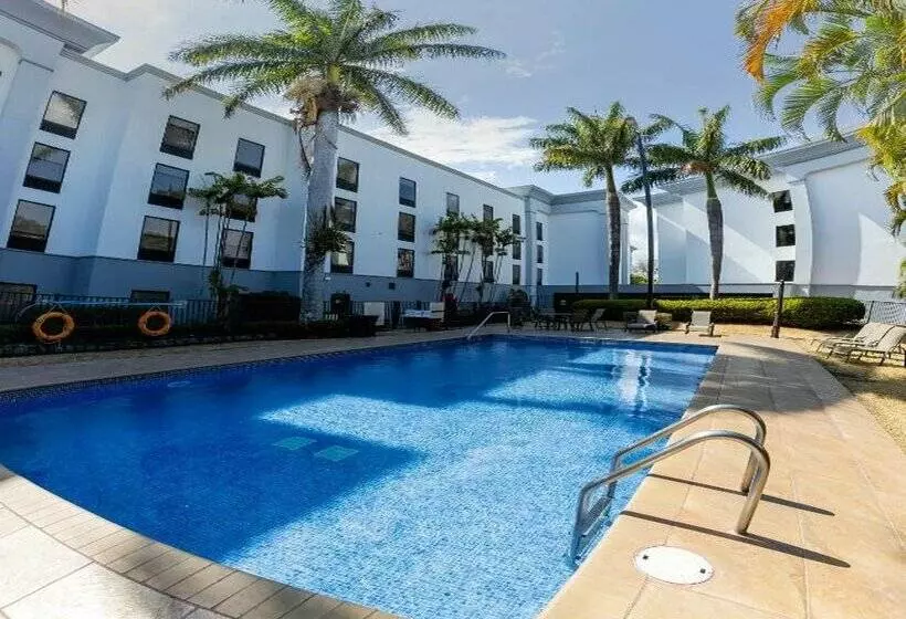 هتل Hampton By Hilton San Jose Airport