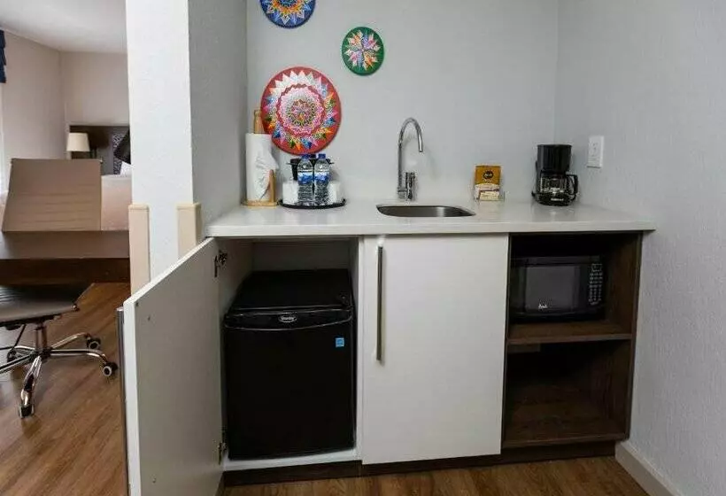 هتل Hampton By Hilton San Jose Airport