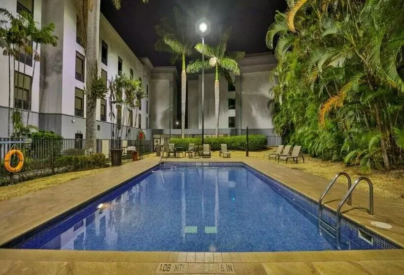 هتل Hampton By Hilton San Jose Airport