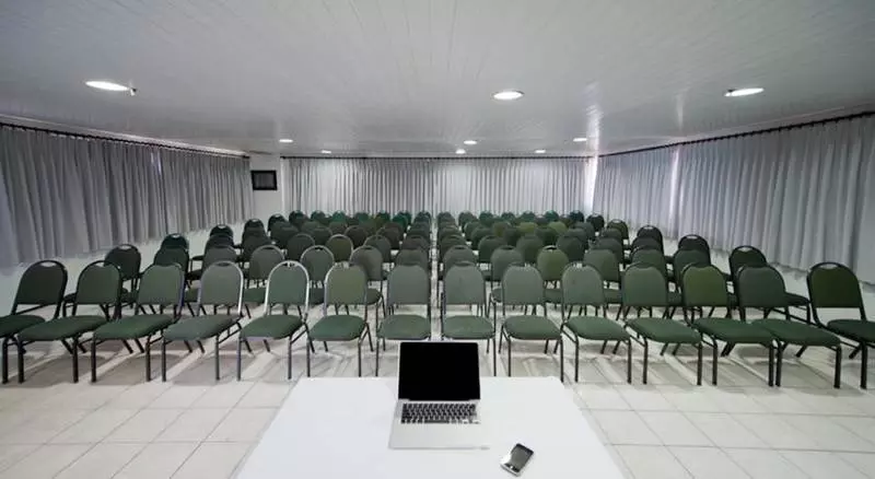 فندق Iracema Travel