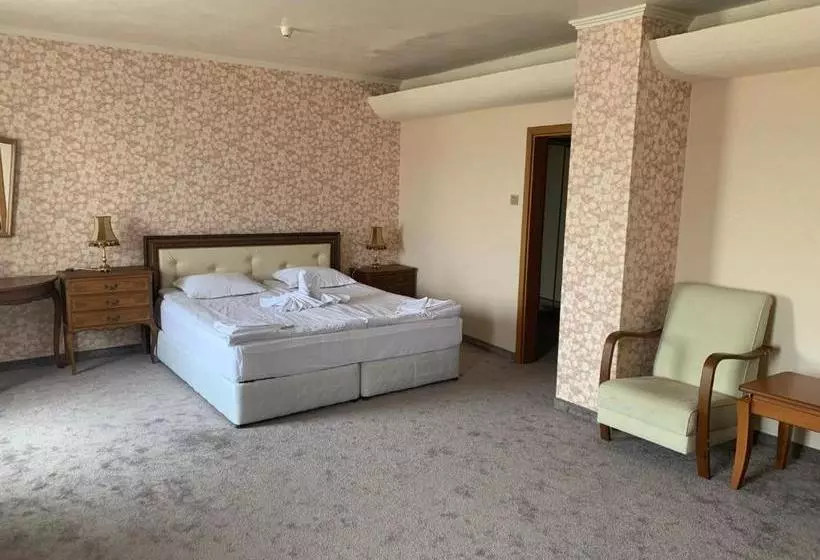 בית מלון כפרי Kazanluk