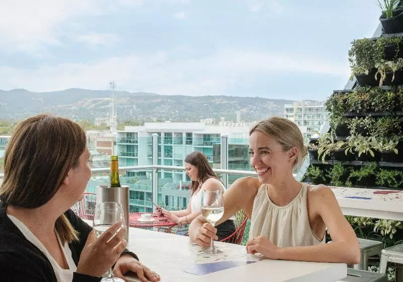 Отель Majestic Roof Garden