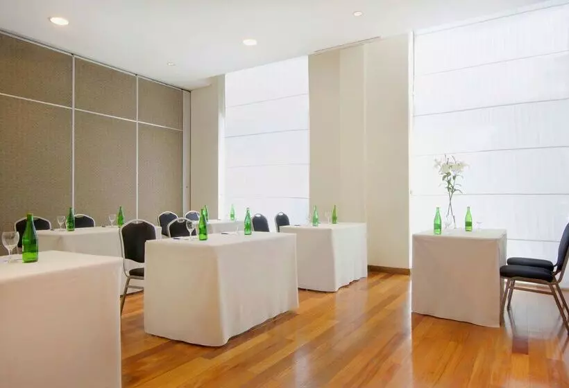 בית מלון כפרי NH Mendoza Cordillera