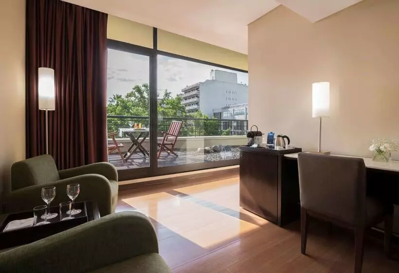 בית מלון כפרי NH Mendoza Cordillera