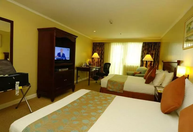 Hotel Oxford Suites Makati