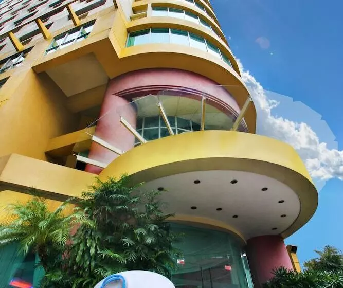 Hotel Oxford Suites Makati