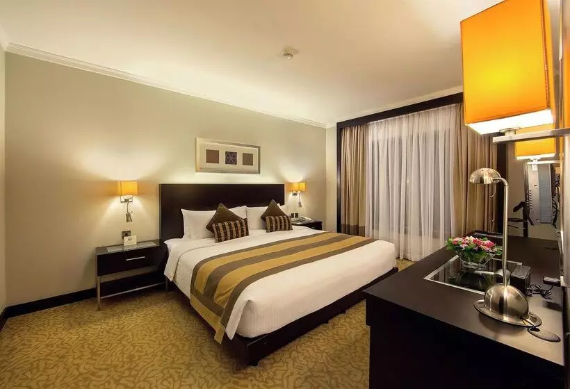 هتل Ramada Plaza By Wyndham Dubai Deira