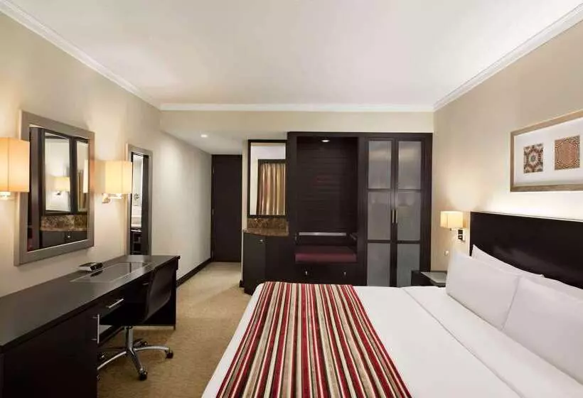 هتل Ramada Plaza By Wyndham Dubai Deira