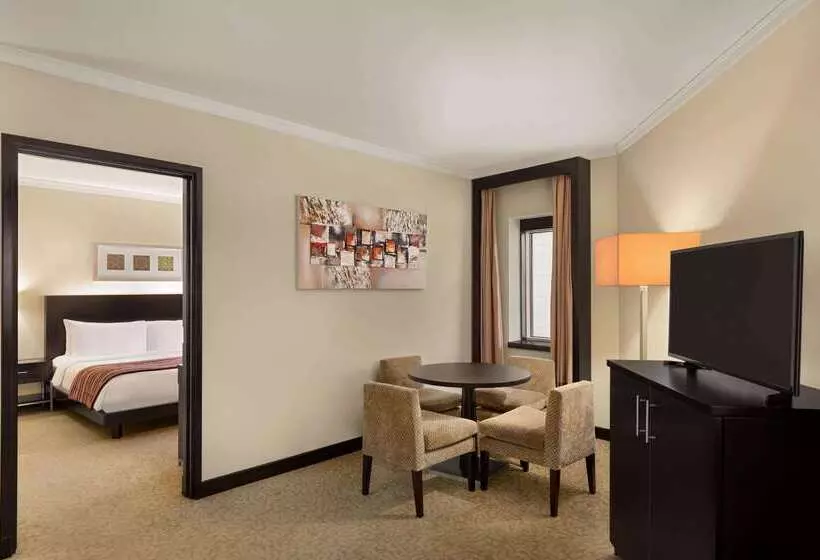 هتل Ramada Plaza By Wyndham Dubai Deira